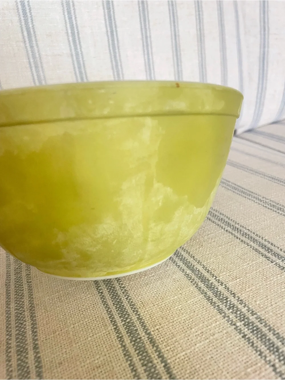 Pyrex Vintage 60s Nesting Mixing Bowls Set in Verde Avocado Green 401 402 & 403